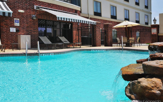 Holiday Inn Express Hotel & Suites Sealy by IHG