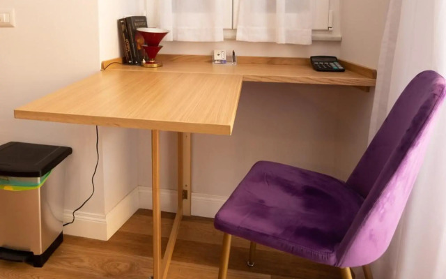 Design Studio Flat with Terrace Next Toledo Metro Stop