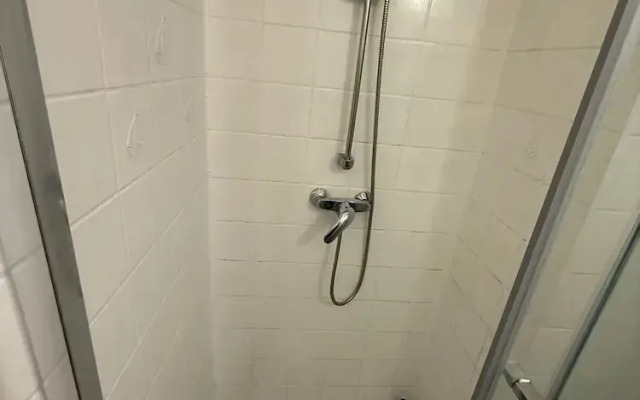 Central Vienna 3BR Apartment Comfort