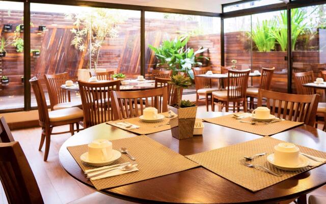 Mercure Curitiba Golden Hotel