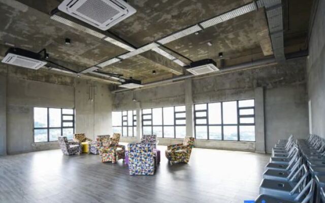 Ekocheras Suite by MOKA