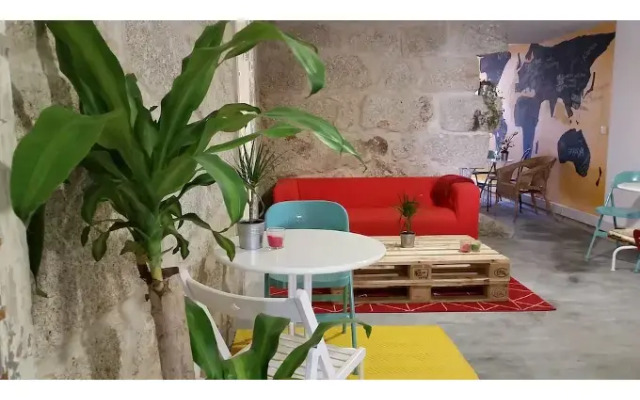 O2 Hostel