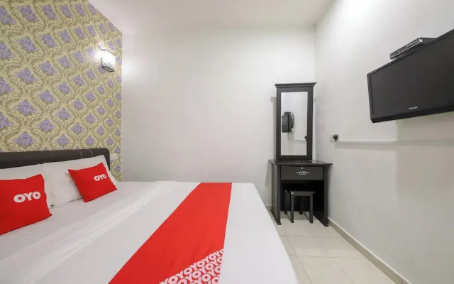 OYO 89497 Dream Nur Hotel