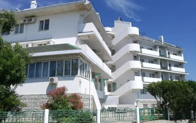 Hostel More