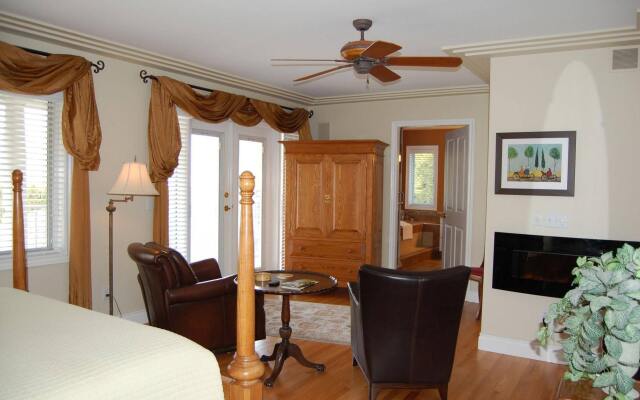 Lakeshore Bed & Breakfast