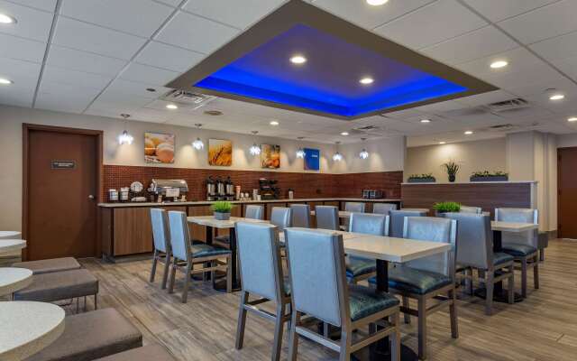 MainStay Suites