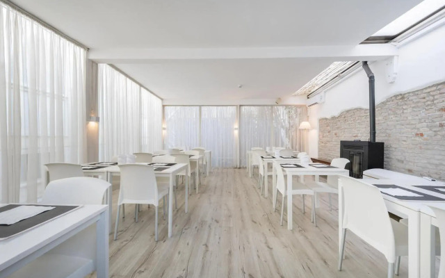 Hotel Diana