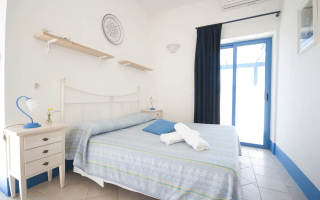 Villa Flora Studios & Apartments