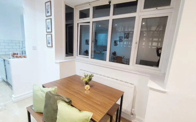 Charming 2-bed Apartment in London