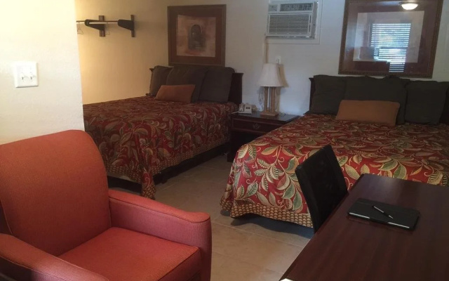 OYO Hotel Sulphur LA Hwy 90 West