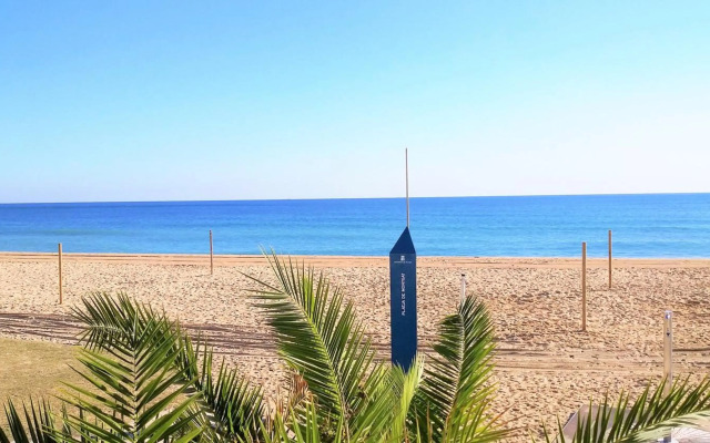 Bianca Seaview & Beach Apartment