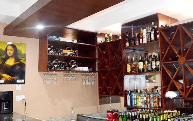 Marie's Royale Hotel