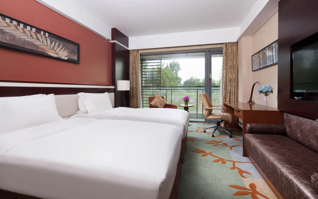 Holiday Inn Beijing Shijingshan Parkview, an IHG Hotel