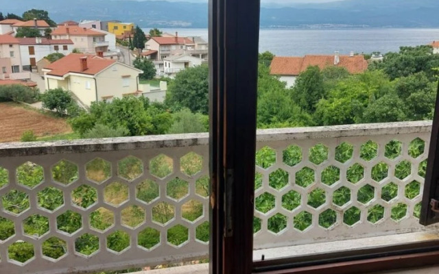 Supec - Near the sea - A2