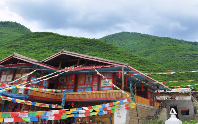 Jiuzhaigou Anduo Small Courtyard Youth Hostel