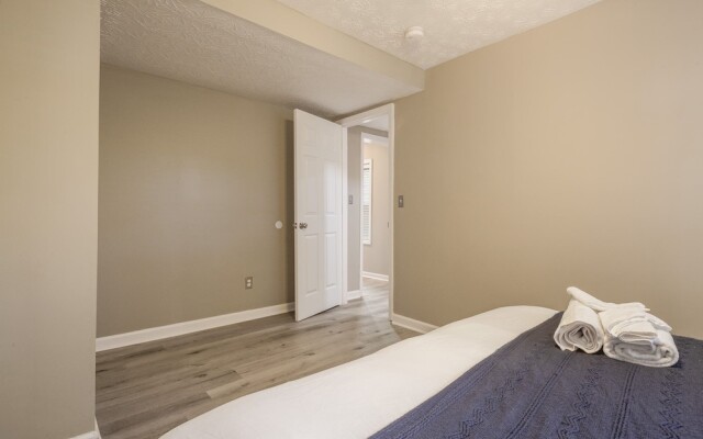 Newly renovated 4BR CozySuites