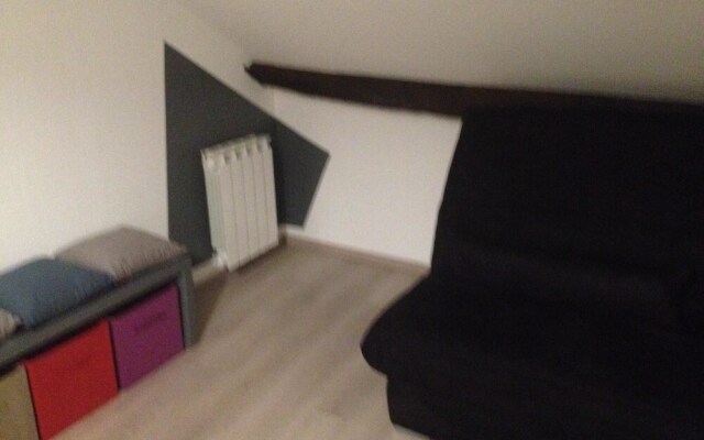 Studio in Dijon, With Wifi