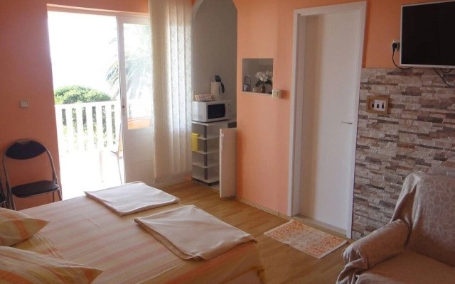 Antonio - 15m From sea - SA3