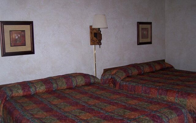 Circle R Motel