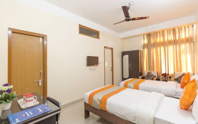 OYO 8209 Home Stay Down Town