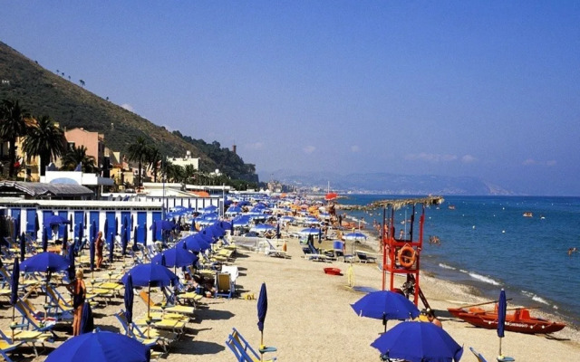 Holiday Flat With Balcony in Ceriale