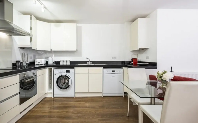 Leonard Street Apartment