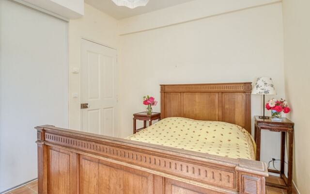 Secluded Holiday Home in Rustrel With Swimming Pool