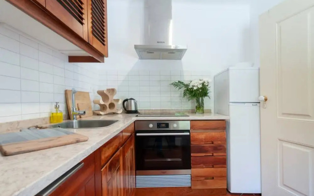 Wood Oven House II in Azeit o