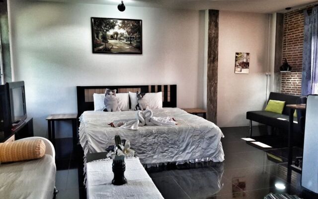 Ora House