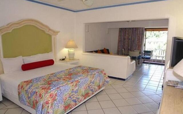 1BR Nautical Suite Sleep 4 in Cabo
