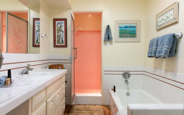 3772 Ventura - 1 Bedroom Duplex