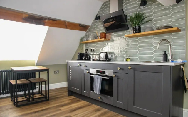 Malvern Hills Apartment