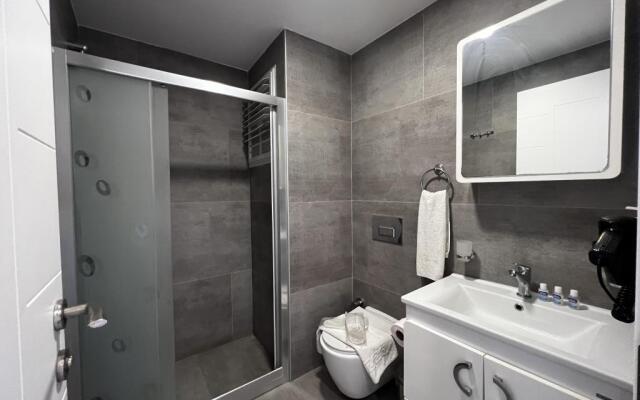 Deniz Otel