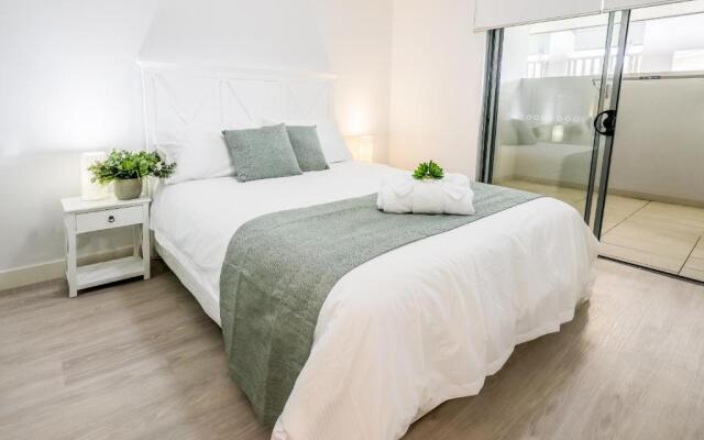 Azure Vista - 3 Bedroom Unit - Ocean Views