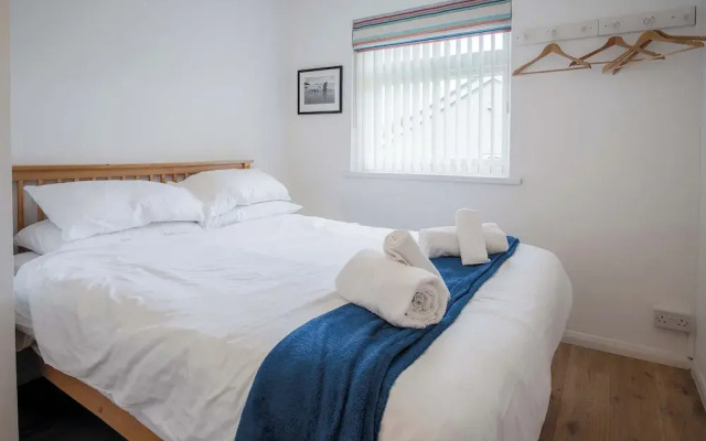 Bayview 61 - 2 Bedroom - Bayview Oxwich