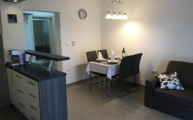 Apartments Sanbrandin