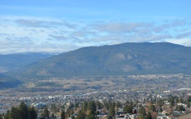 Rowena's Retreat