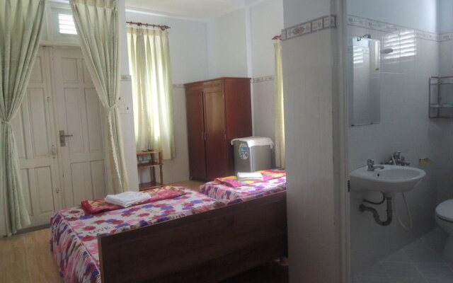 Truong Phat Motel