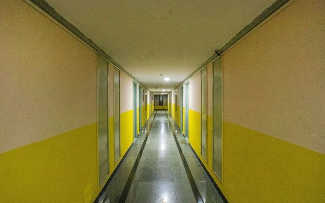 OYO 25036 Suraksha Residency