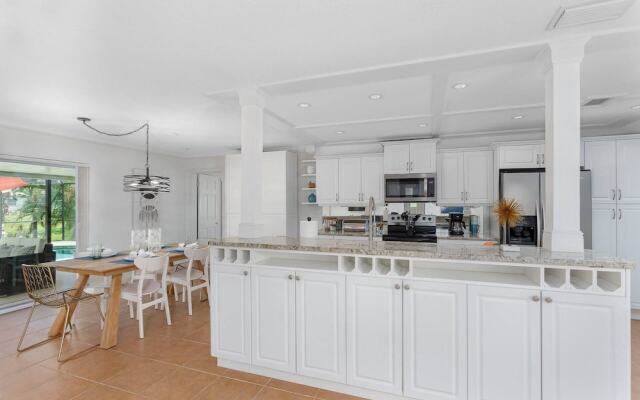 Lilac Mid-century Pool Home