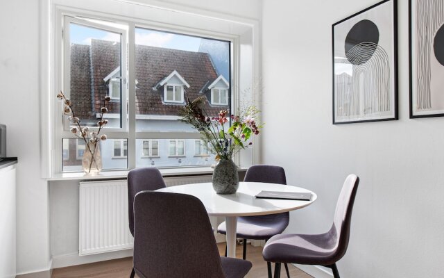 Sanders Fjord 1 - Nice 1-bdr Apt Near Cathedral