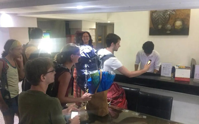 Airanc 605 - Airport Apartments and Cars