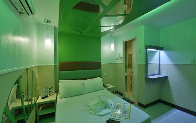Hotel 99 Quiapo Manila