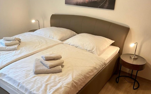 Coastal Comfort With Garden