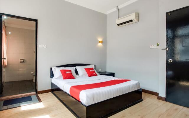 OYO 89568 Mangrove Hotel