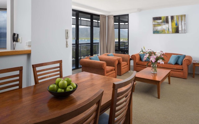 Rydges Esplanade Resort Cairns