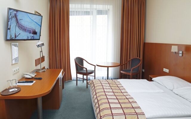 Continental Hotel-Pension