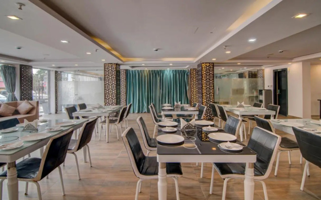 Capital O 14525 The Platinum Studio 50