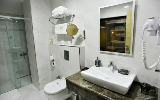 Arus Hotel