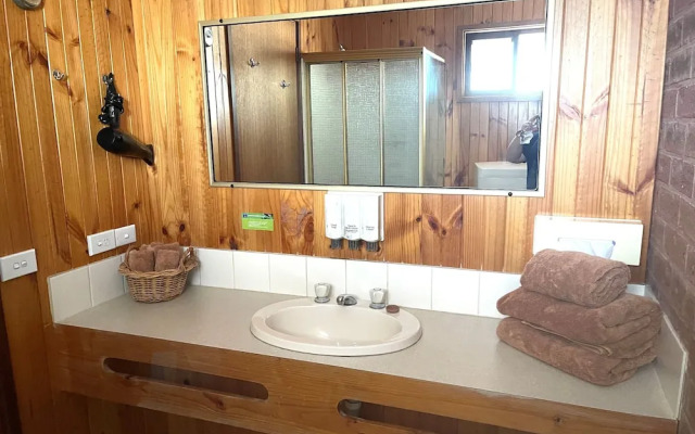 Country Roads Motor Inn Narrandera
